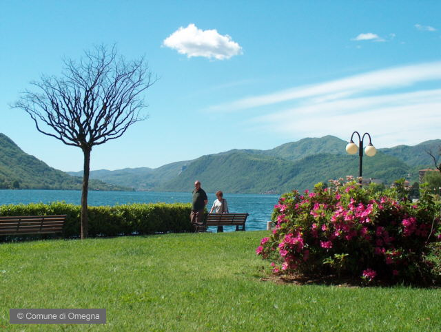 Giardini pubblici in riva al lago